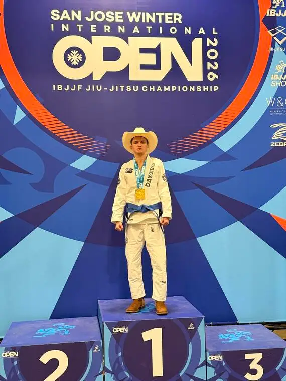 Kona teen to compete in world jiu-jitsu competition this summer