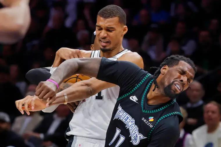 Wolves win after Spurs’ Victor Wembanyama ejected, even series