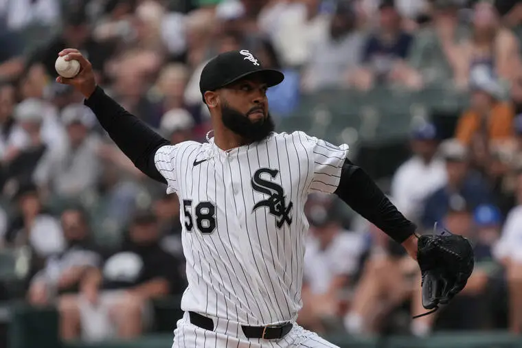 White Sox score six in sixth to swipe series from Dodgers