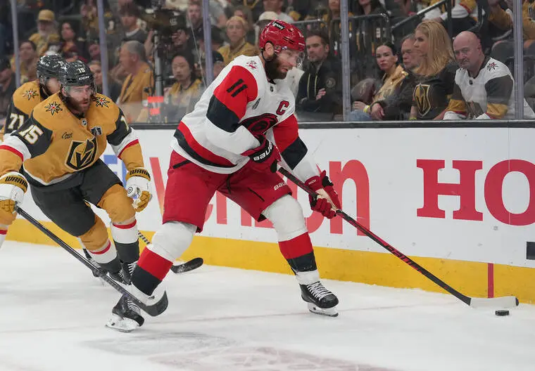 Behind Jordan Staal’s 2 goals, Hurricanes level Stanley Cup Final 2-2