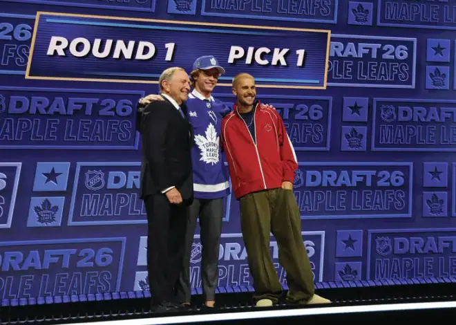 Maple Leafs select Gavin McKenna with No. 1 pick in 2026 NHL Draft
