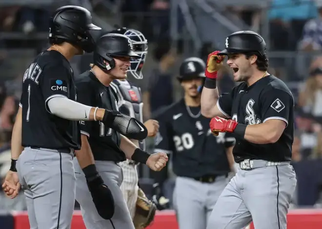 MLB roundup: Andrew Benintendi slam lifts White Sox over Yankees
