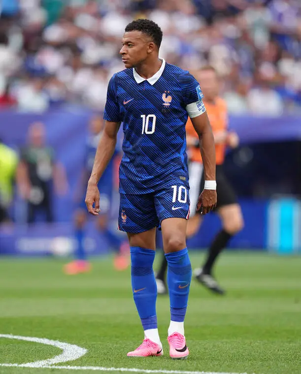 Another brace for Kylian Mbappe sends France to 3-0 win over Iraq