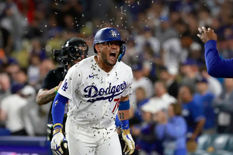 Miguel Rojas’ tie-breaking homer propels Dodgers to series-opening win over Rays
