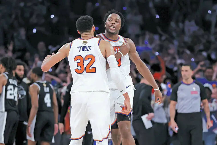 Knicks erase 29-point deficit to stun Spurs, move within one win of first title since 1973