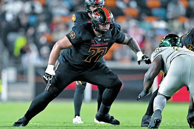 ‘It shocked me by surprise’: Kealakehe alum Warren named to All-UFL team