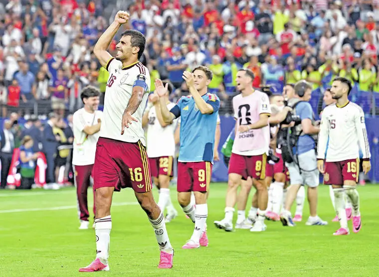 Spain blanks favored France to advance to World Cup final