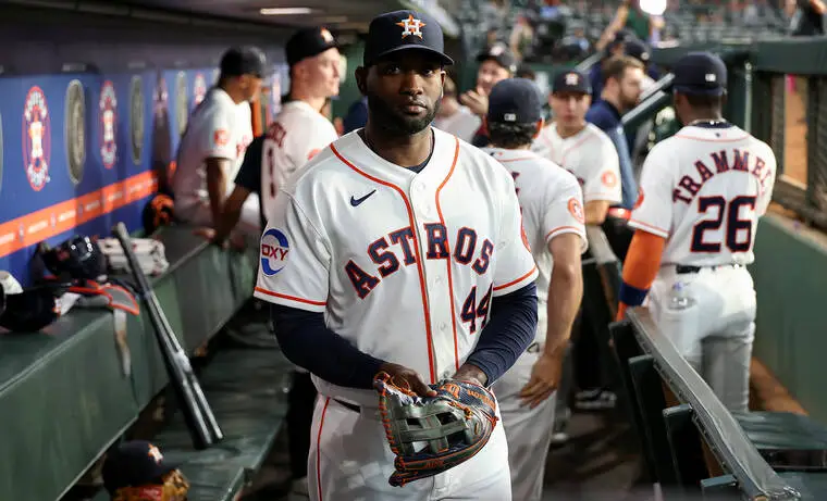 MLB Roundup: Yordan Alvarez, Astros power past skidding Marlins