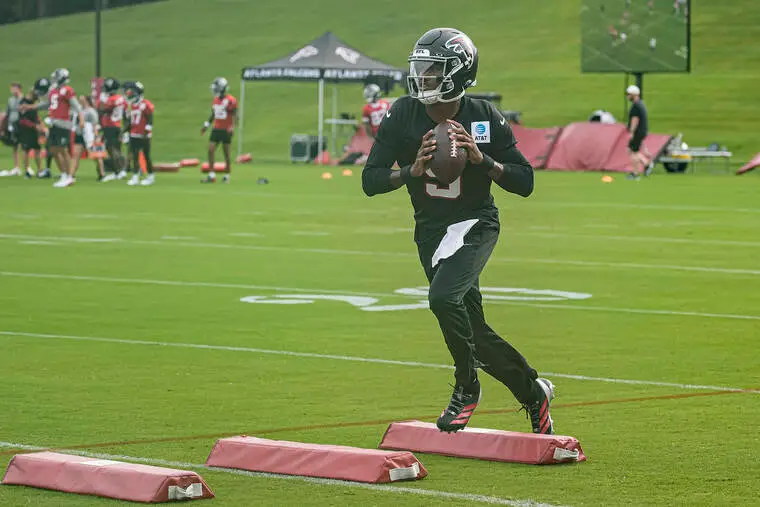 Falcons frustrations: 3 QBs down, Bijan Robinson sitting out and a hole at tackle