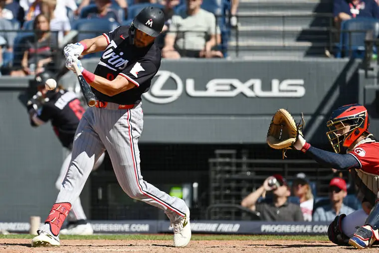 Twins score twice in 12th to slay Guardians
