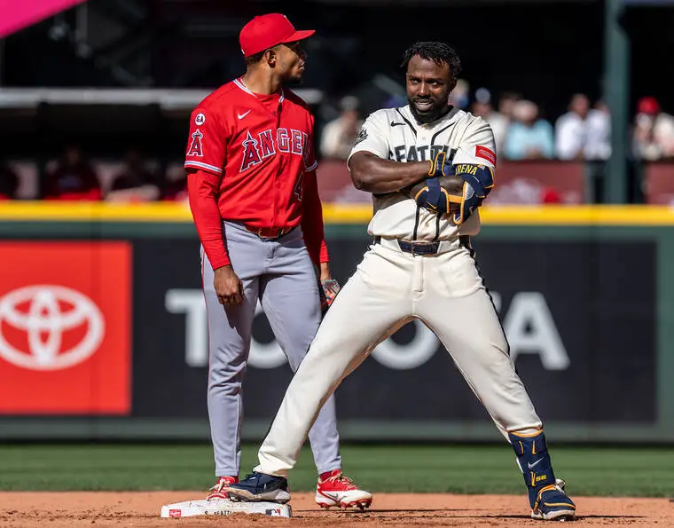 Mariners win, hand Angels 100th loss for first time