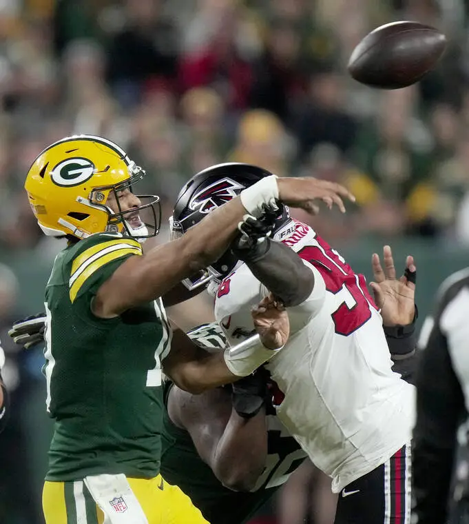 The Packers can’t run nor block. This could get ugly