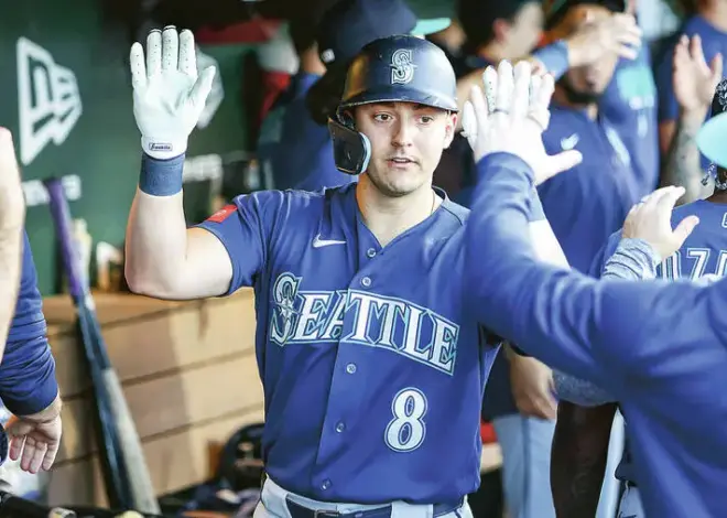 Mariners set season highs in hits, runs in historic rout of Athletics