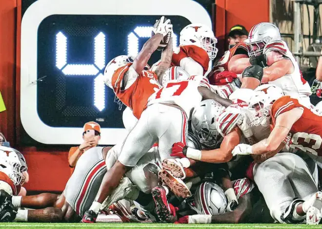 NCAA T25 roundup: Down 20 points in 4th, Texas rallies to stun No. 1 Ohio State