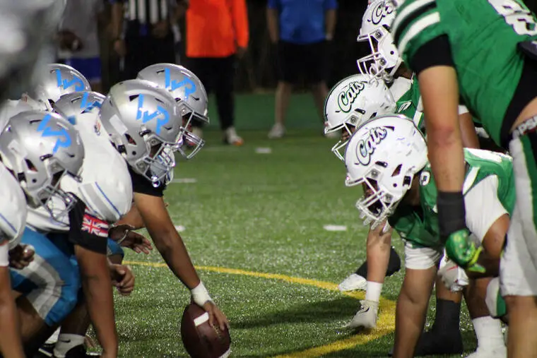BIIF football: Wildcats shut out ‘Riders in crosstown clash; Warriors stay unbeaten in island play