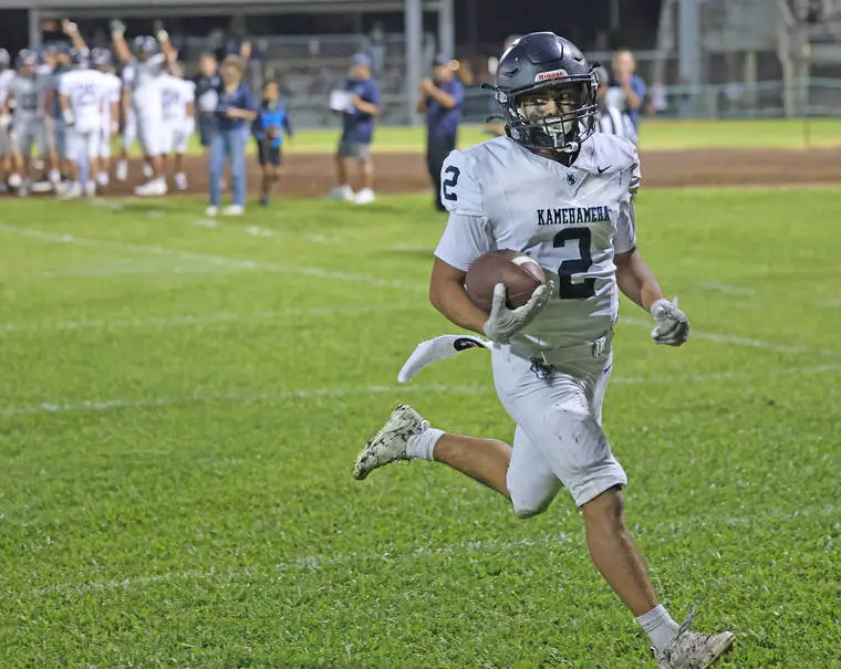 BIIF football: Warriors, Wildcats shut out opponents